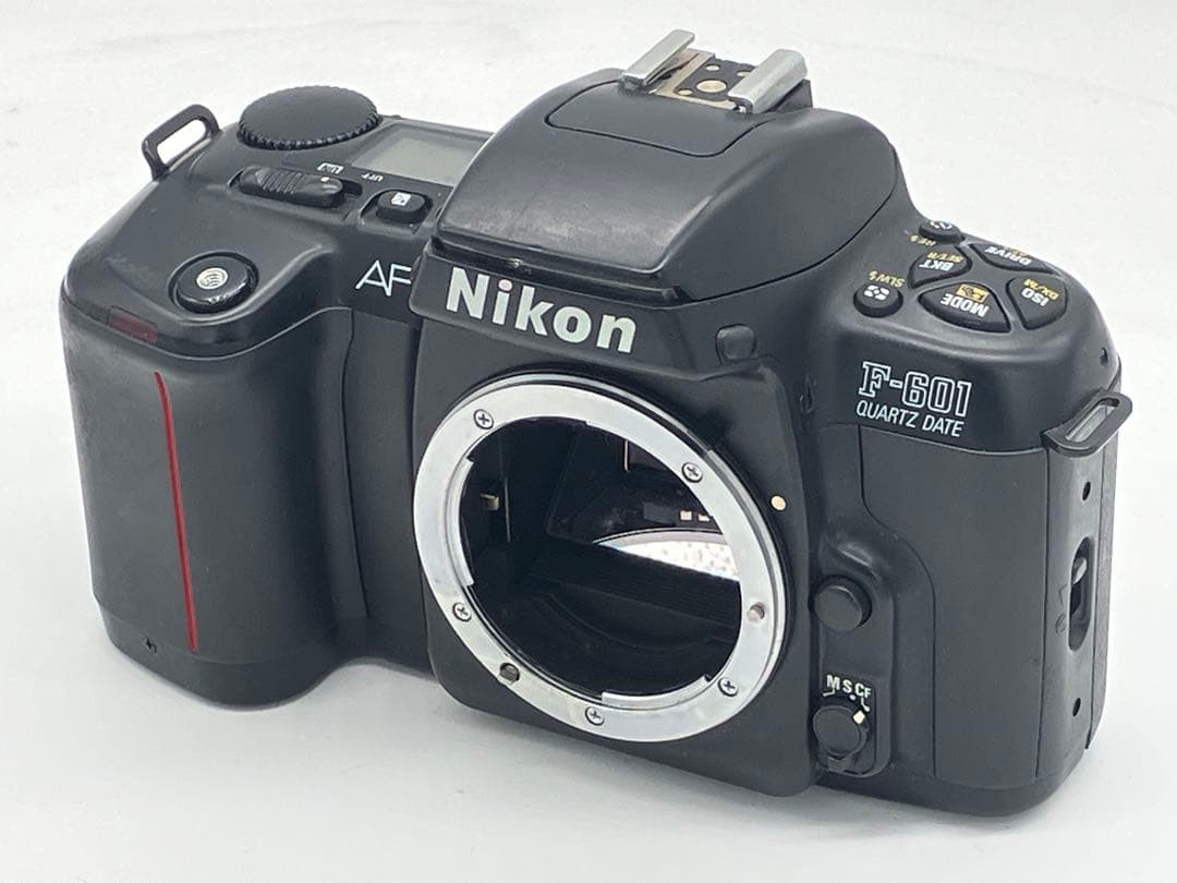 Nikon F-601 35mm AF SLR Film Camera Body #215 Scuffs Optics Clear