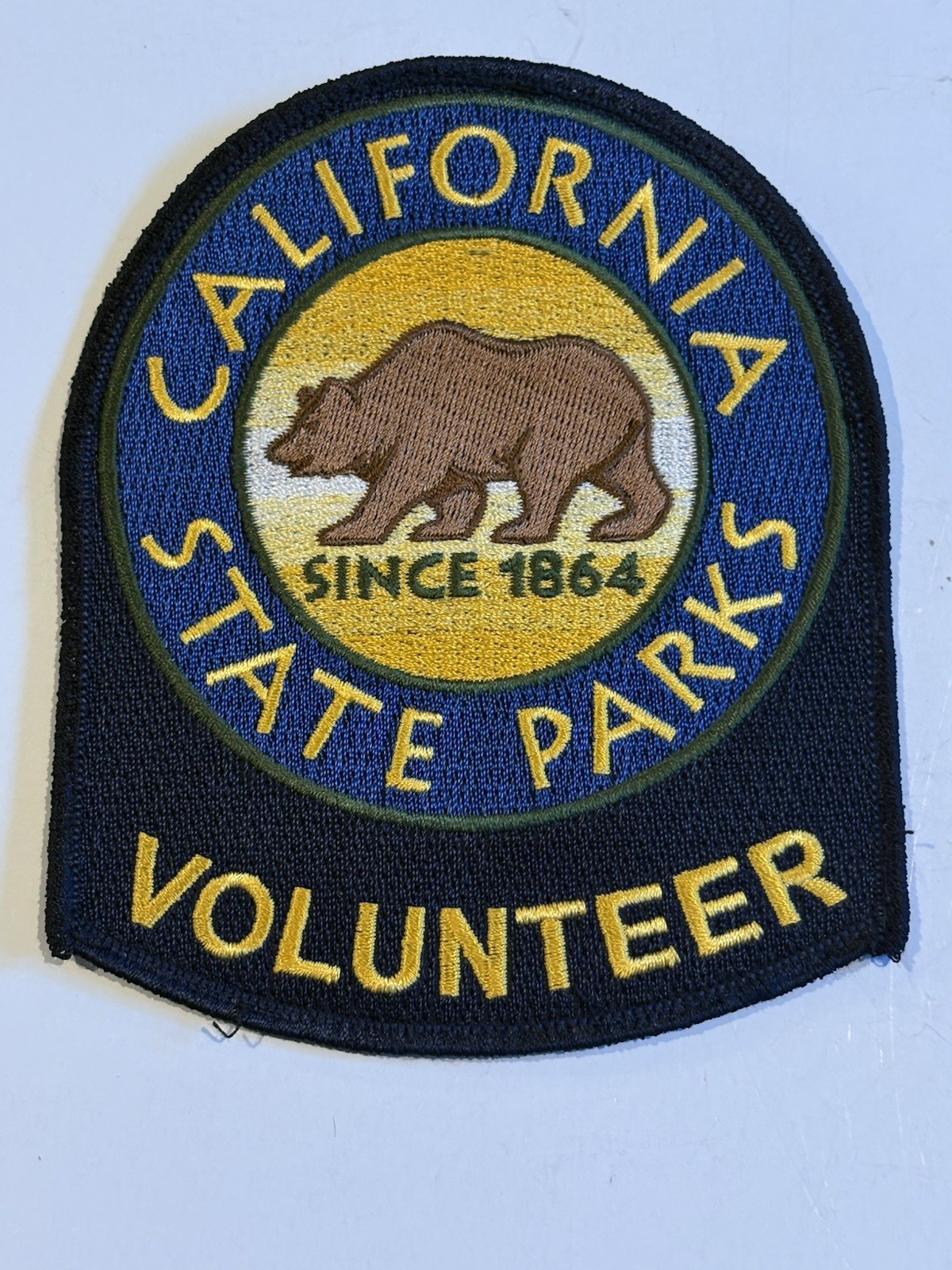 COOL🇺🇸VINTAGE CALIFORNIA STATE PARKS/BEAR/VOLUNTEER EMBROIDERED PATCH👀LQQK👀