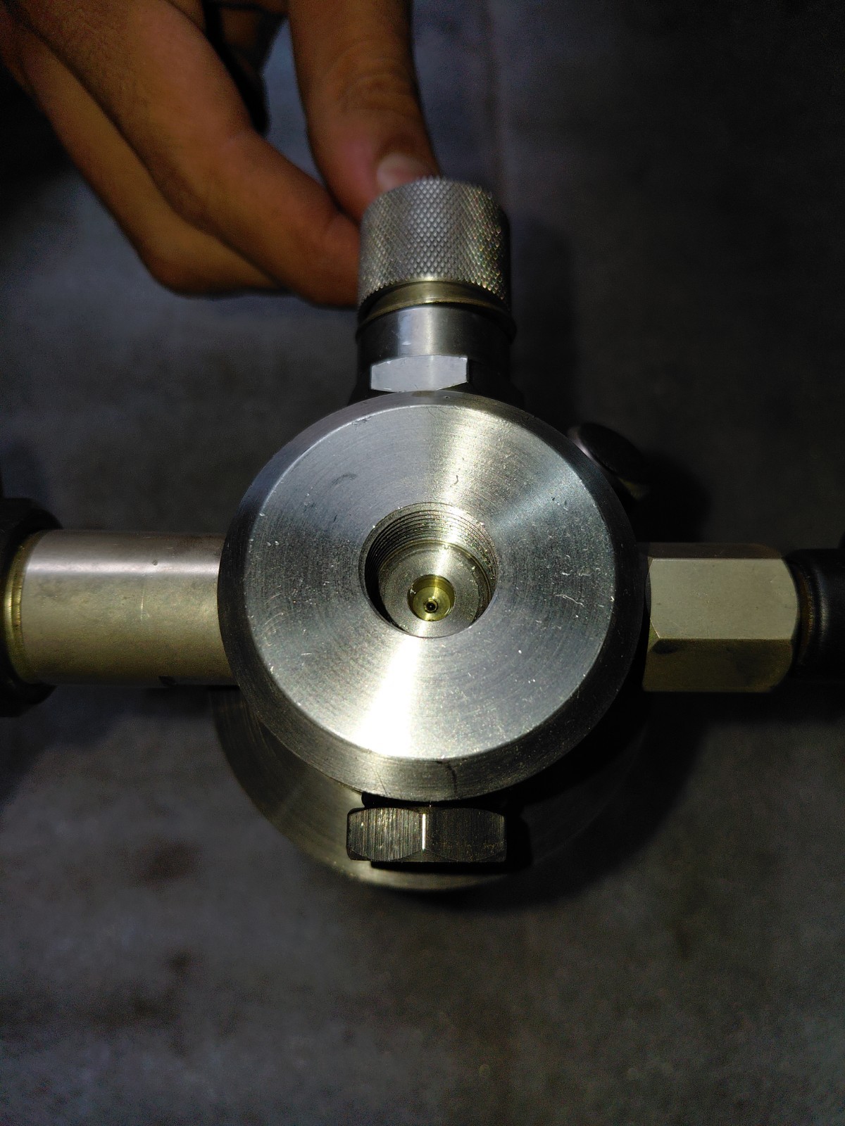 SI HTP1 PRECISION HANDHELD PUMPS FOR PRESSURE AND VACUUM CALIBRATION 0-700 BAR