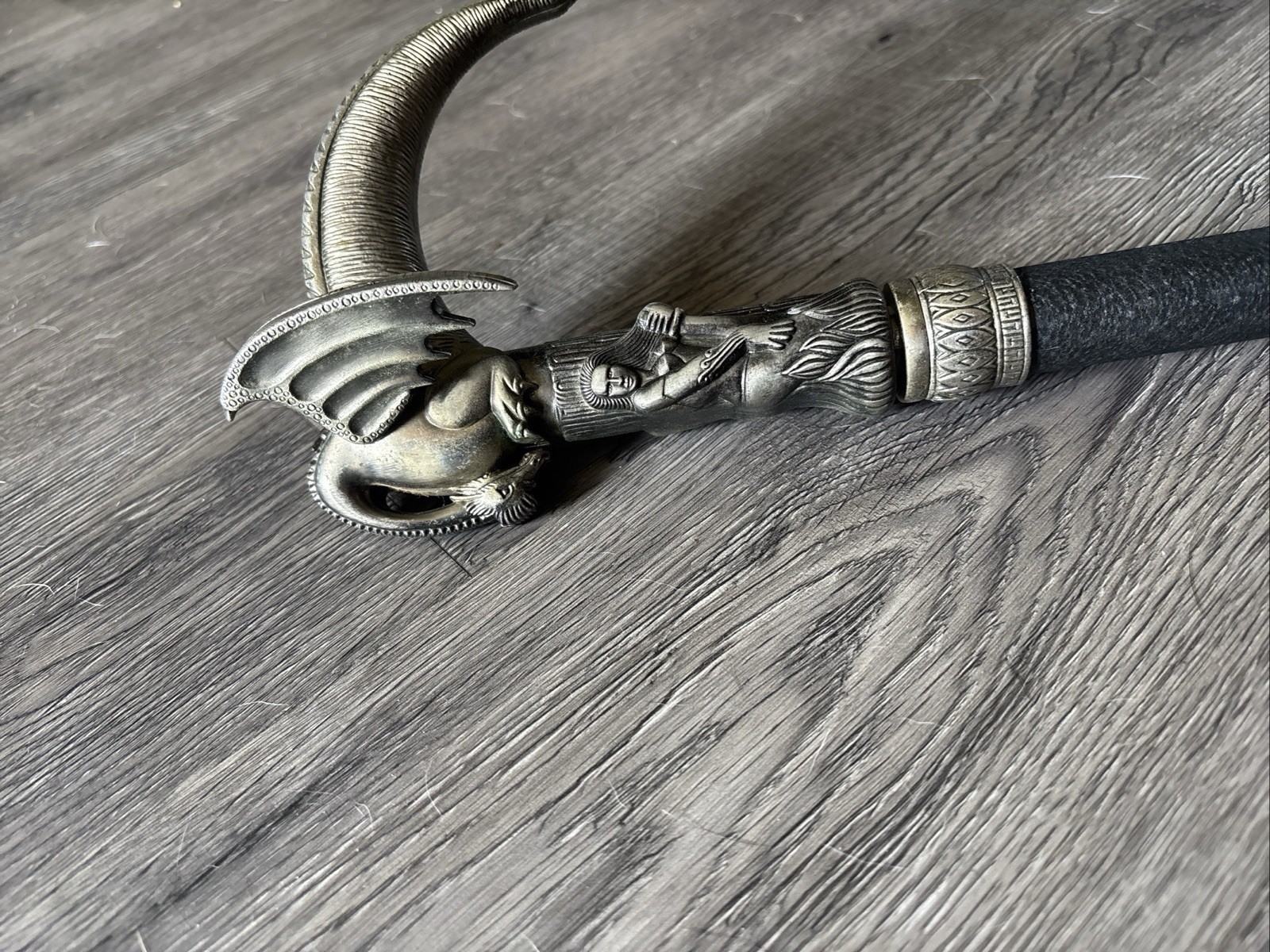 Old Unique Can Sword
