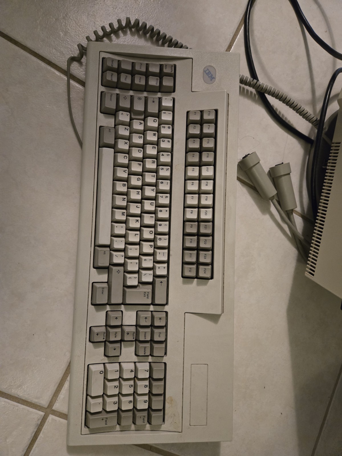 IBM InfoWindow II Vintage Desktop Computer Monitor Keyboard 07G8567/07G8611