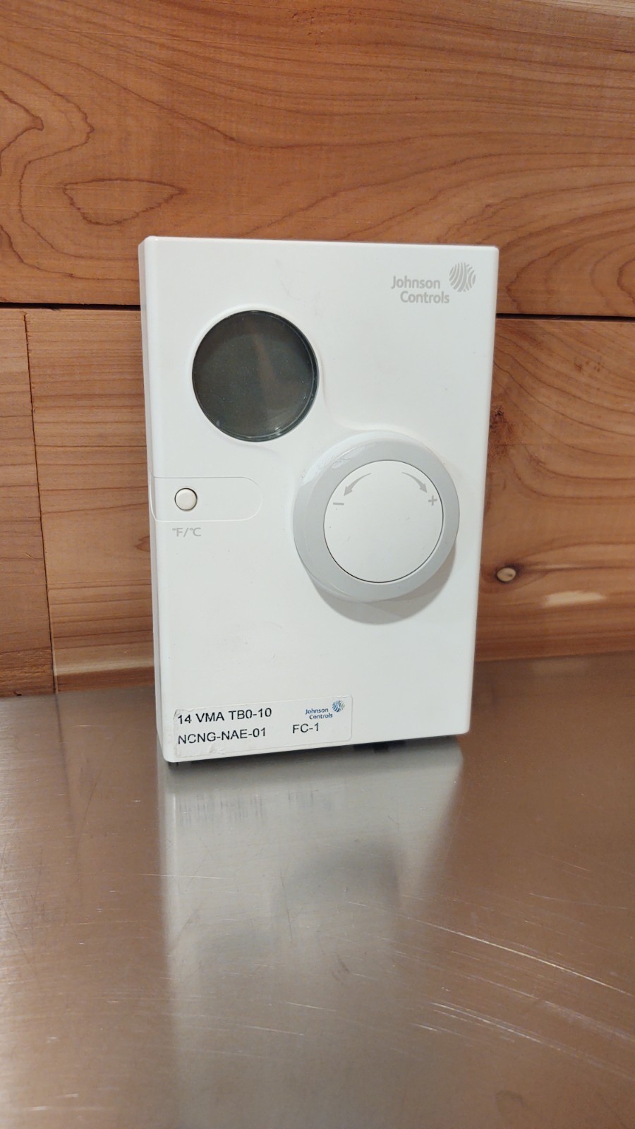 JOHNSON CONTROLS NS-BTB7003-0