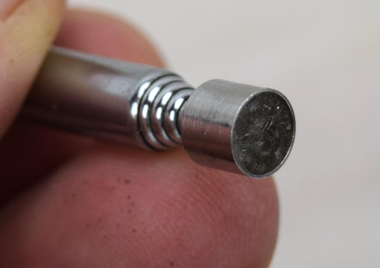 Alexander Pocket Telescopic Pointer Magnet Up To 21 1/2" long
