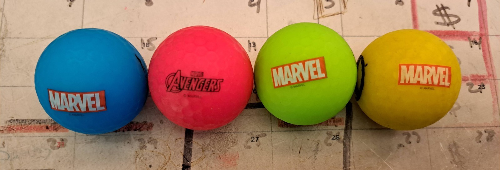 4 * NEW *Matte Volvik Marvel Golf Balls Spiderman Cpt America Hulk Iron Man