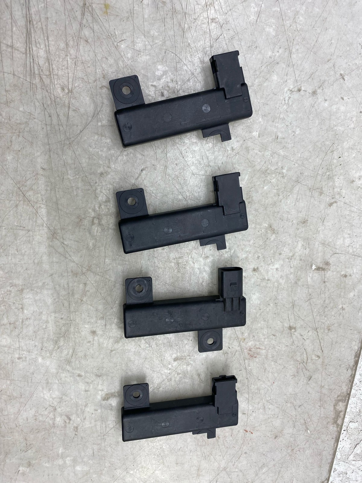 2013-2019 BENTLEY FLYING SPUR OEM KEYLESS ENTRY ANTENNA SET X3 3D0909141E