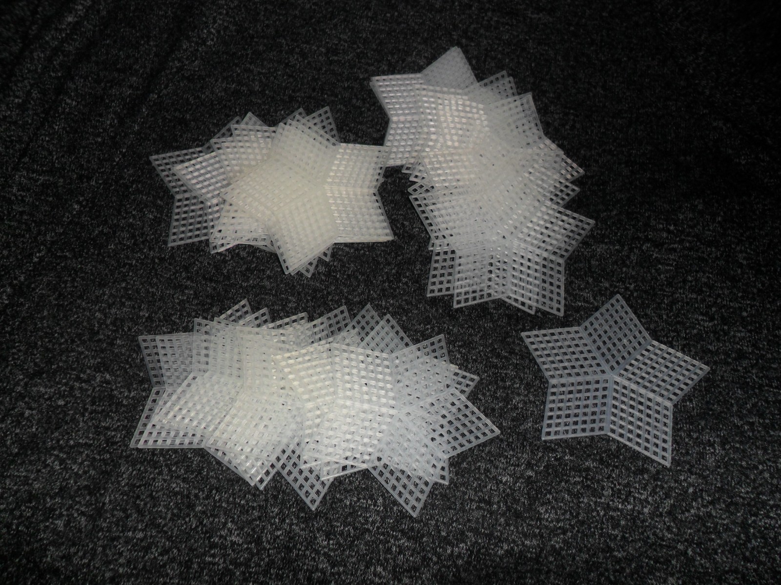 Lot of (40) Darice 3.5 Inch Precut Plastic Canvas STAR Shapes
