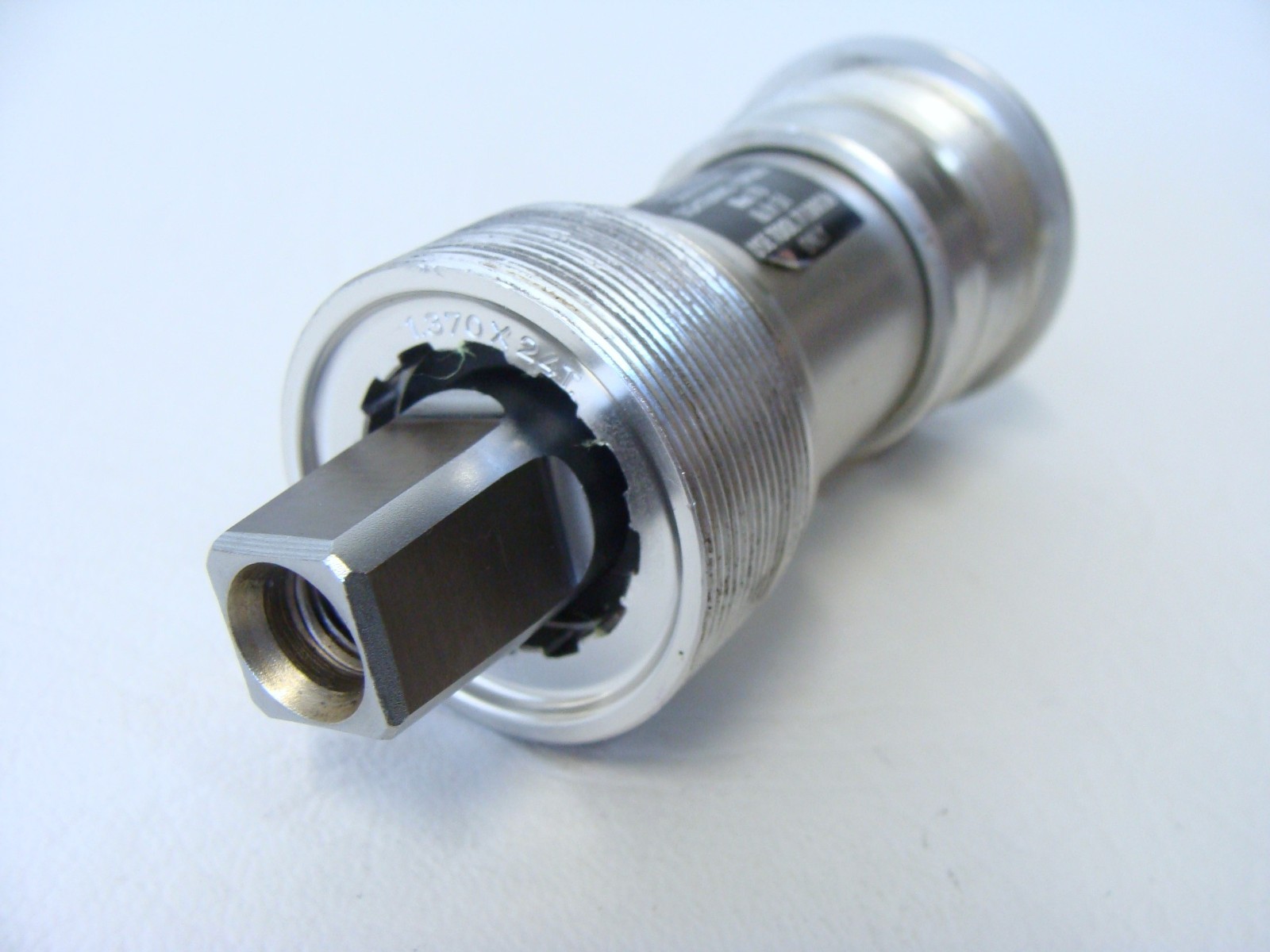~ Nice Campagnolo Record Square Taper Bottom Bracket English 102mm ~