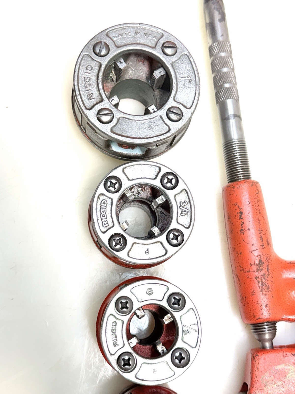 Ridgid 00-R Pipe Threader Die Set NPT w/ Ridgid No. 2A Pipe Cutter 1/4" - 1"