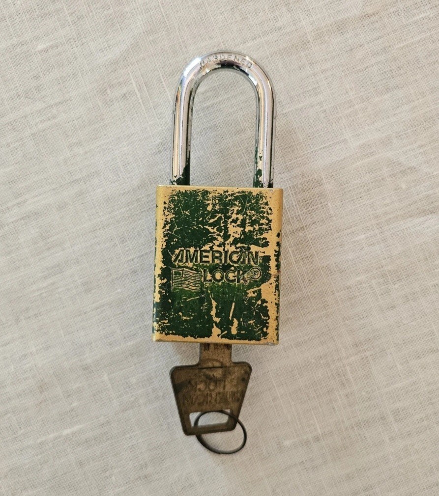 Vintage 2004 American Lock Series 1100 Green Padlock w/ Key Works Smooth