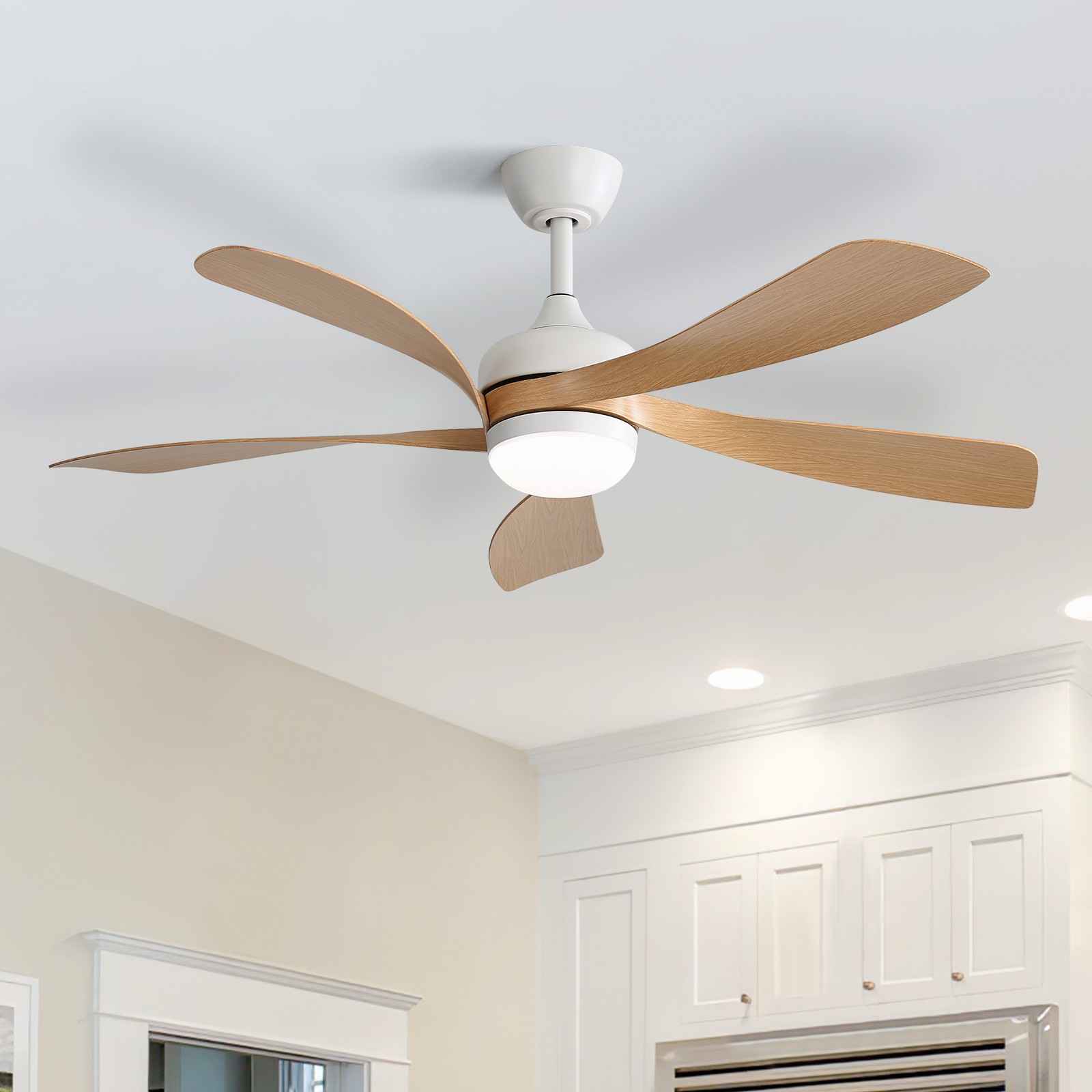 52-inch.ABS Blade.Ceiling Fan,Bright Light and Remote 6 Speeds,Reversible.White.