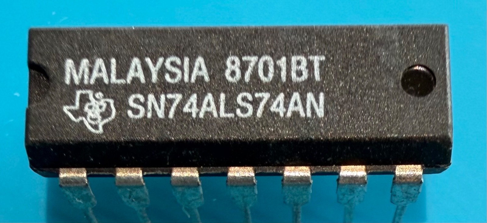 Texas Instruments SN74ALS74AN Integrated Circuit
