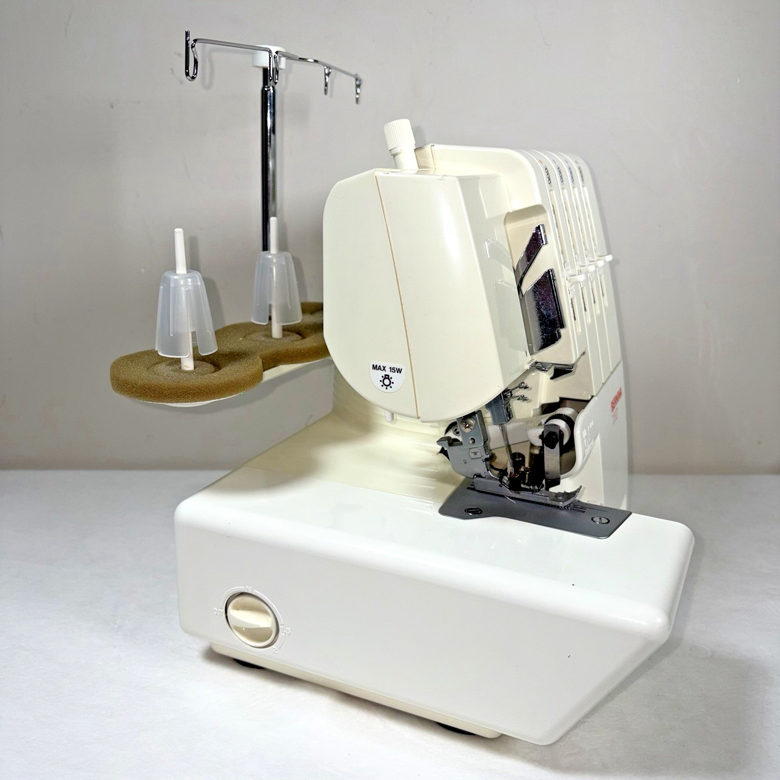 Bernina 700D Overlocker Serger Sewing Machine - Tested & Working