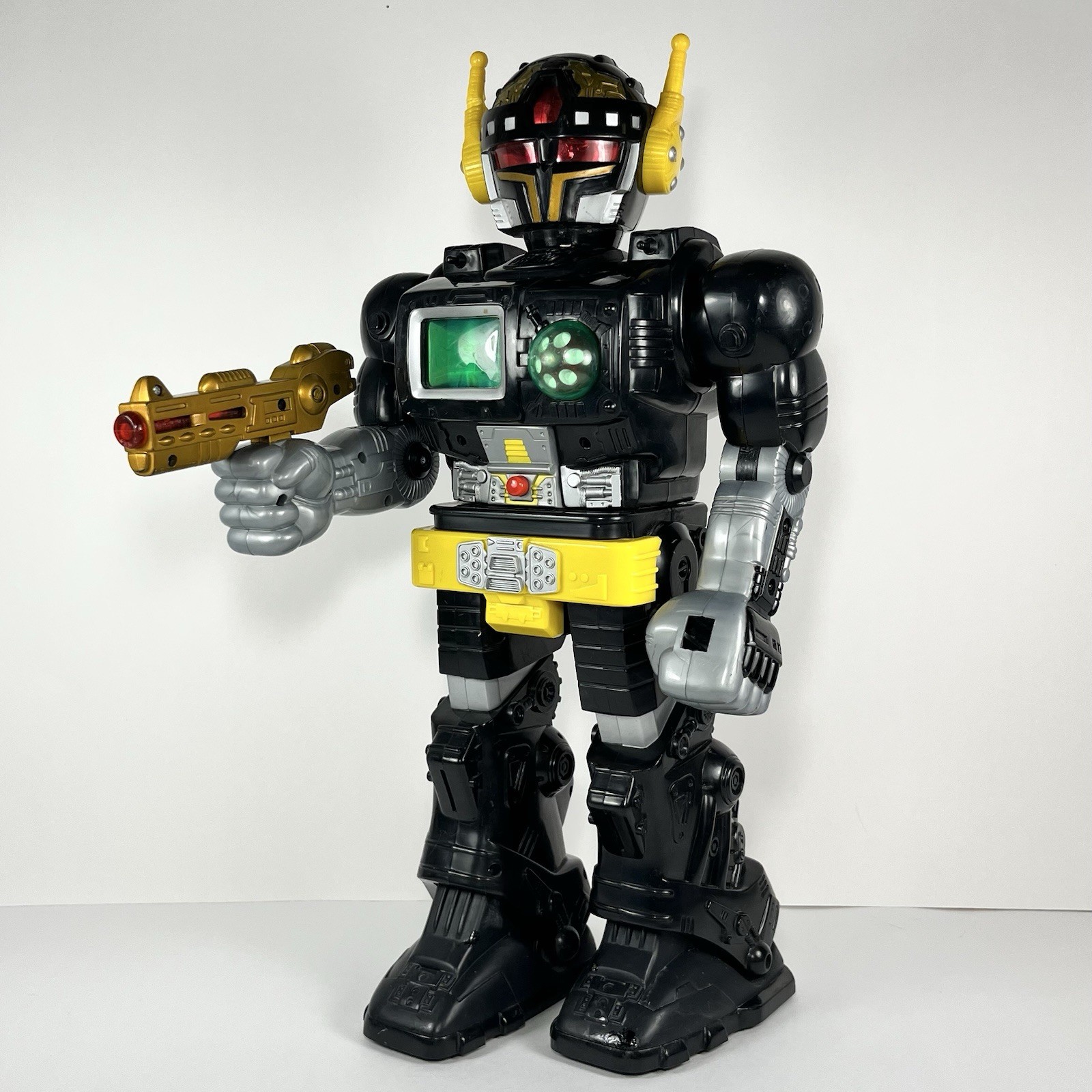 Vintage Hap-P-Kid 1996 Wang Kwong Robot Super Fighter 15"  Toy Partially Working