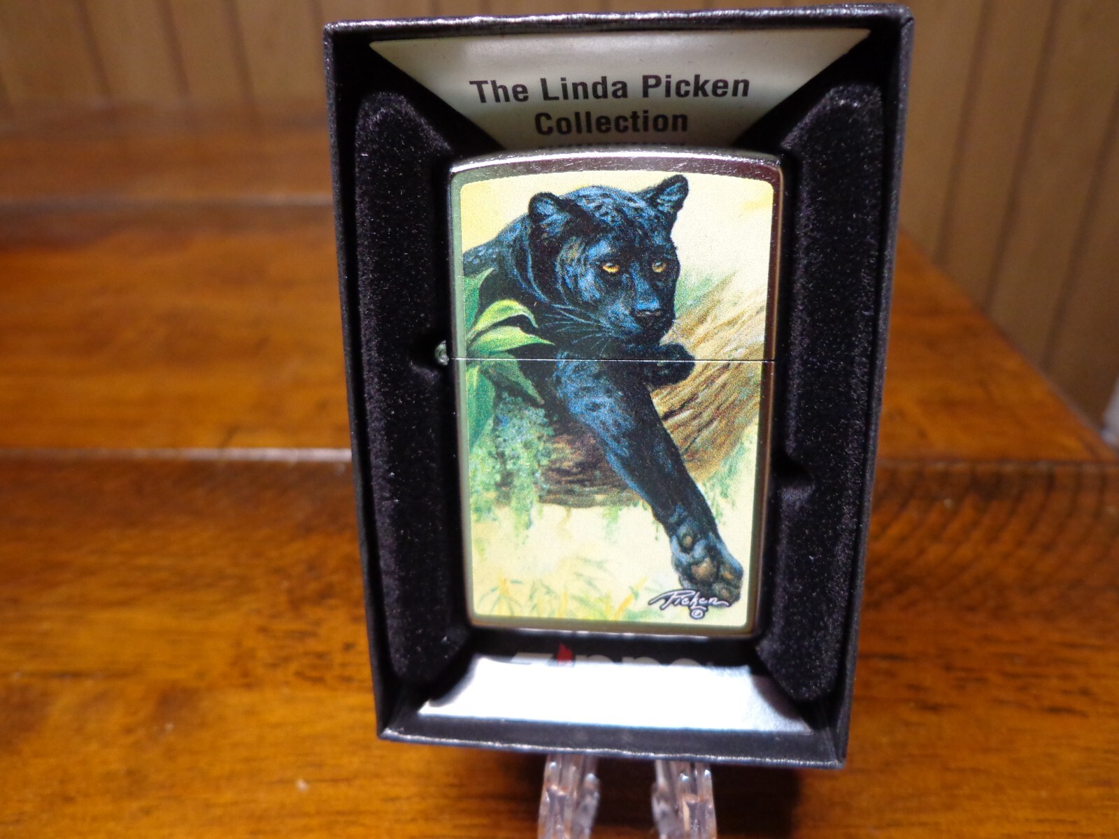LINDA PICKEN BLACK PANTHER ZIPPO LIGHTER MINT IN BOX
