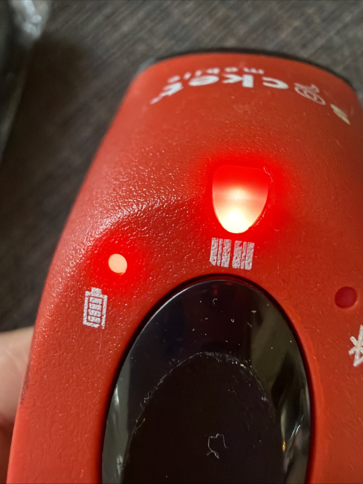 Socket Mobile SocketScan S700 1D Bluetooth Barcode Scanner Red Open Box No Cable