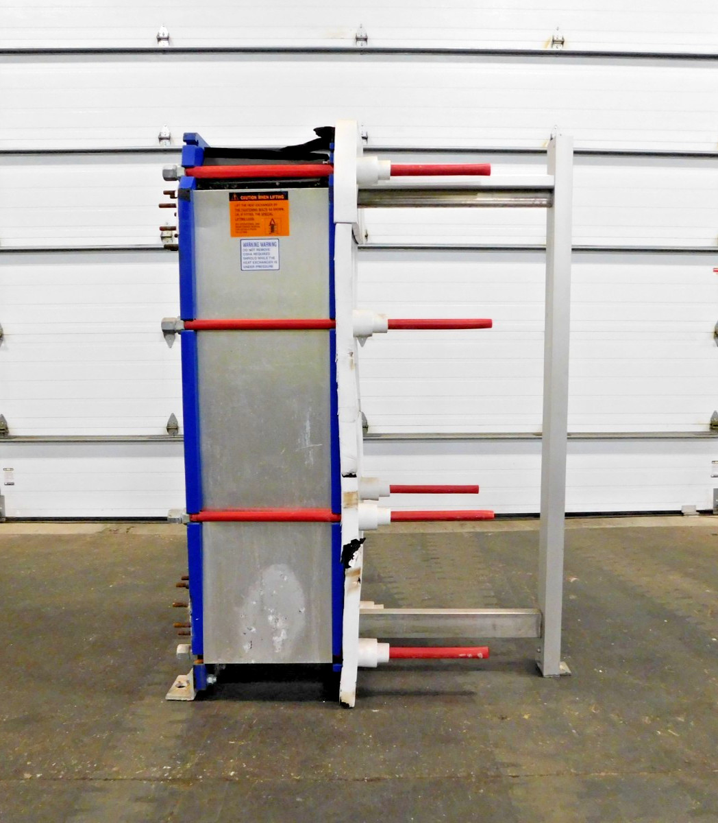 MO-6332, ALFA LAVAL TL10-BFG PLATE HEAT EXCHANGER. 974 SQ FT. 150 PSI @ 195 F.