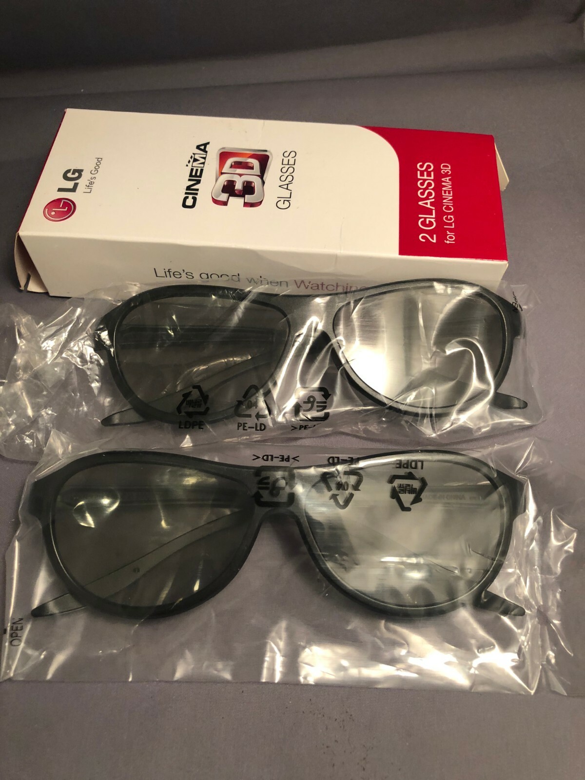 LG AG-F310 Passive Cinema 3D Glasses -2 Pack