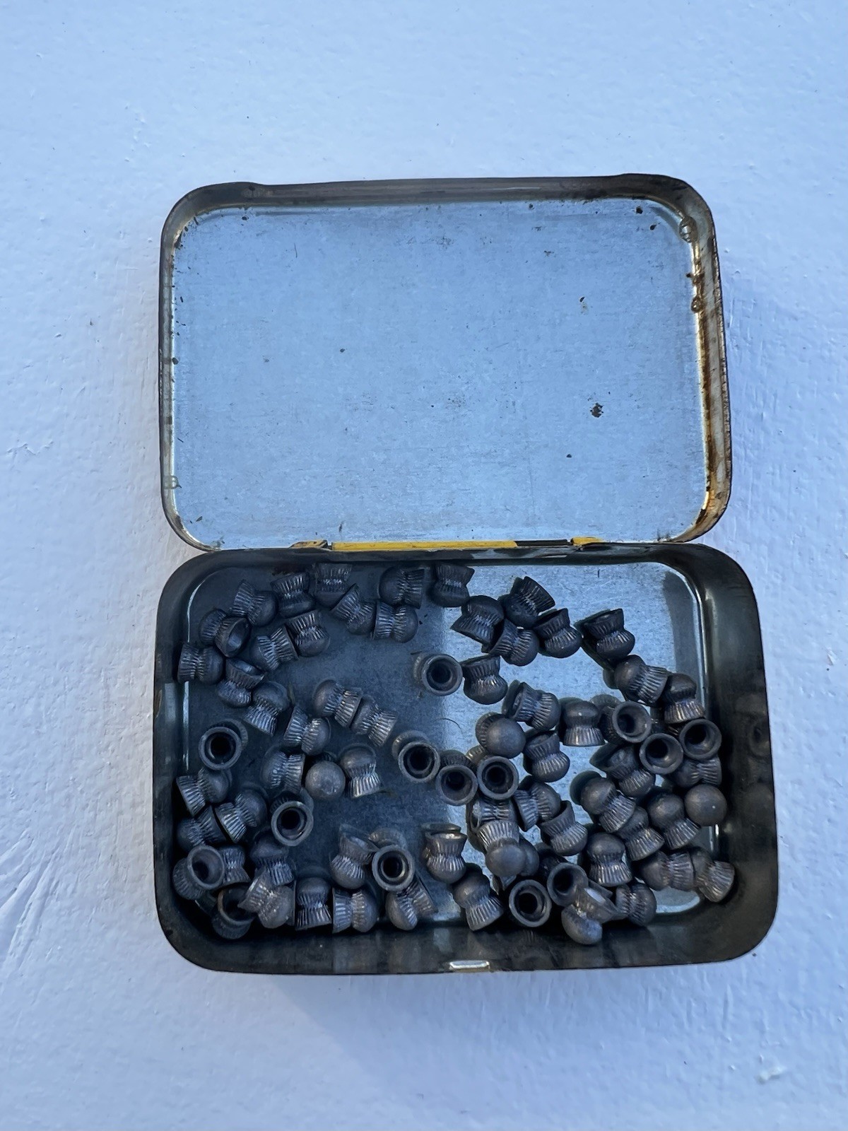 2 Vintage PELLET GUN Tins - DAISY & CROSSMAN ( Daisy still has pellets)