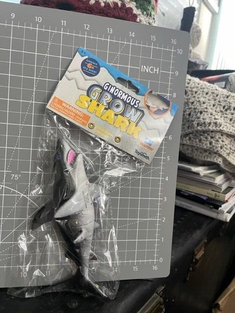 Toysmith Ginormous Grow Shark Toy, Just Add Water Black/Grey New!!!!