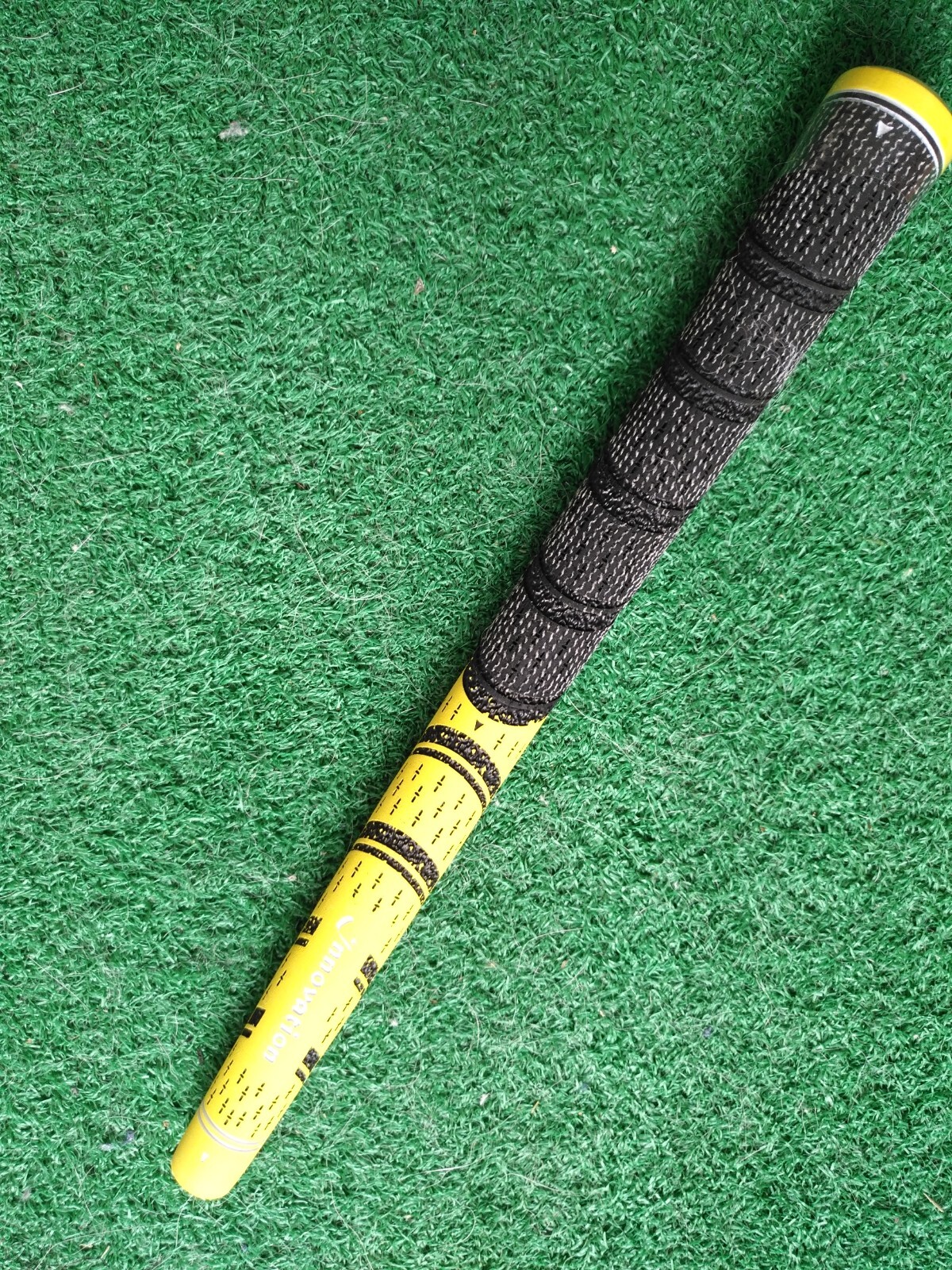 13pcs Innovation Golf Multicompound Decade Midsize 1/2 Cord Grip Pride Yellow/BK