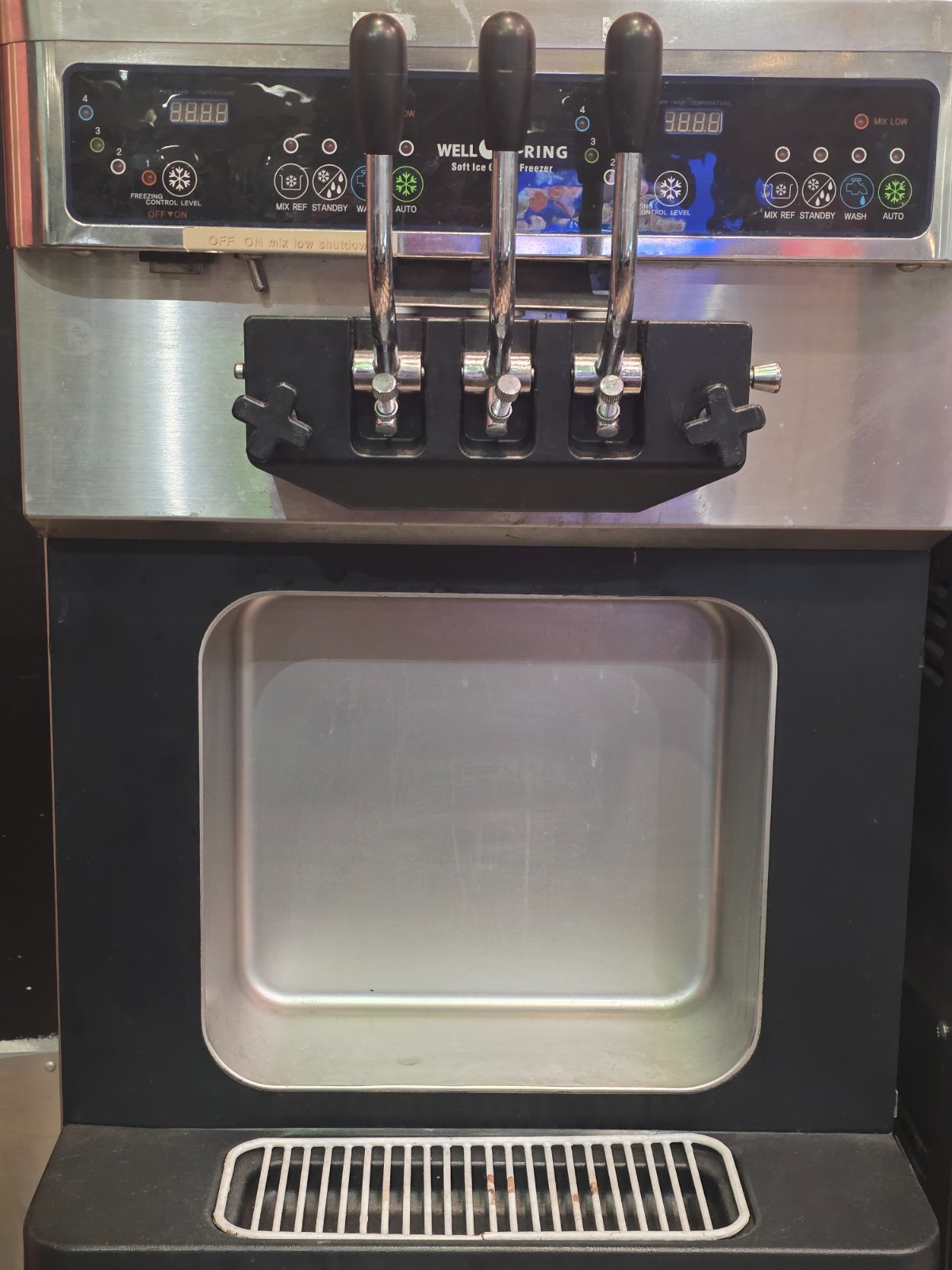 local pickup wellspring soft ice cream machine SSI-143S