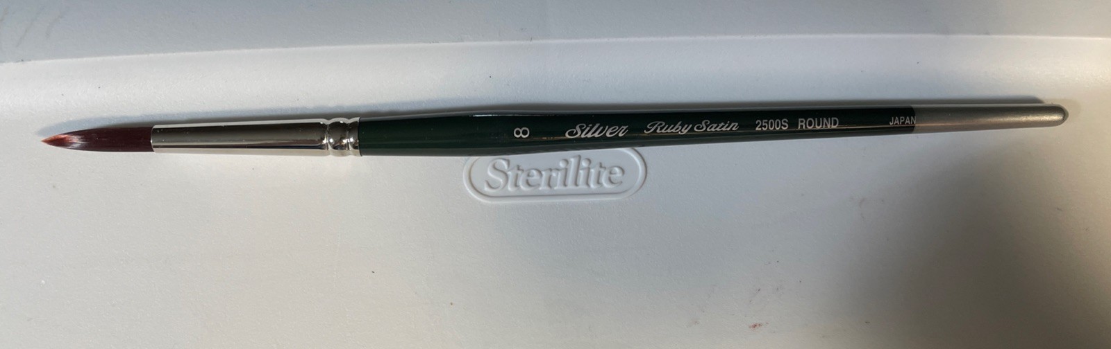 Silver Ruby Satin  2500S #8 Round Artist Brush