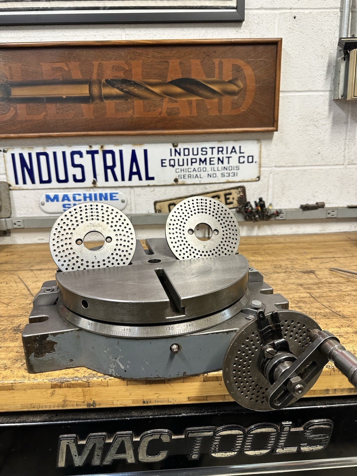 Aciera SWISS Rotary Table Dividing Head For  Milling Machine