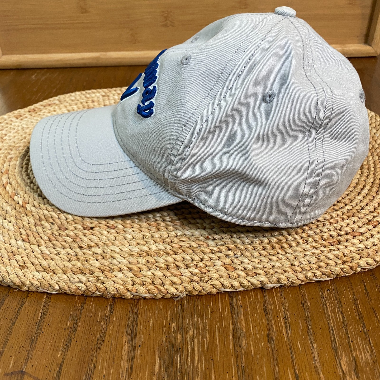 Callaway Golf Hat Cap Strap Back Embroidered Blue Logo Gray Adjustable Mens
