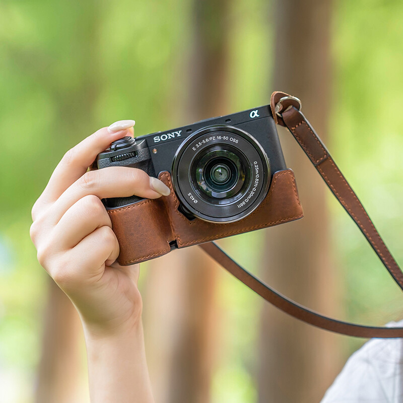 Genuine Leather Camera Half Case Cover for Sony a6700 Alpha 6700 Camera Suitcase