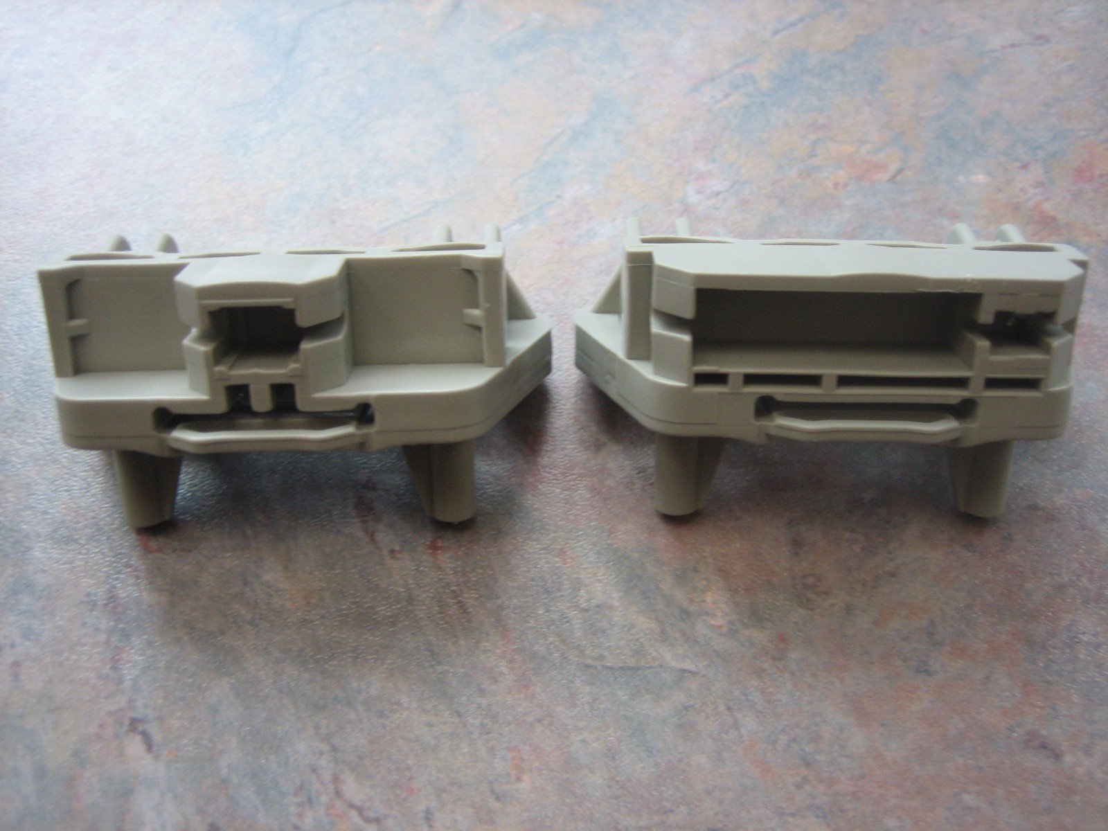 Chrysler Pacifica Window Regulator Repair Clips Front RIGHT pair (2 part) - fast