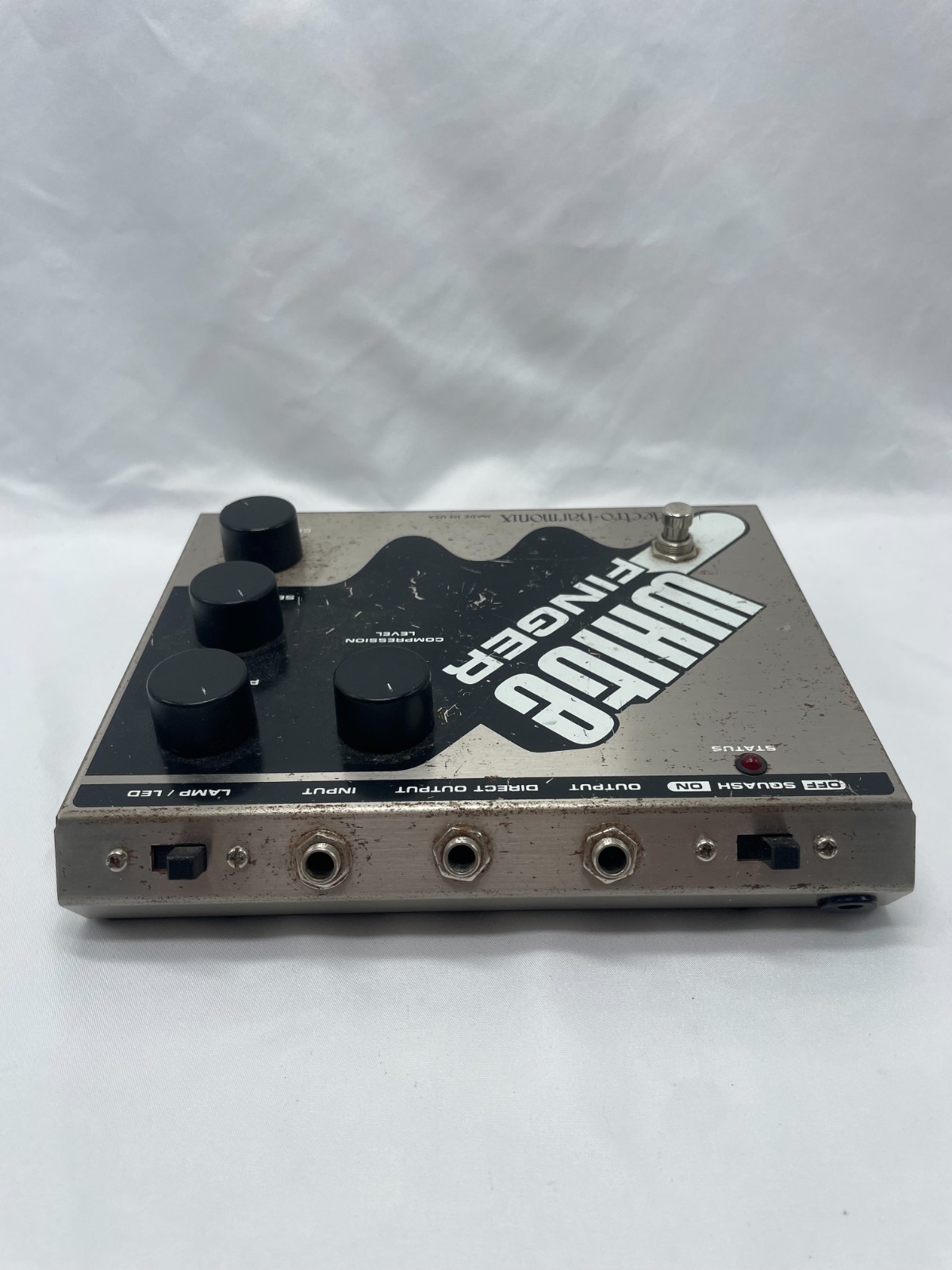Electro-Harmonix White Finger Analog Optical Compressor with 40V Power Supply