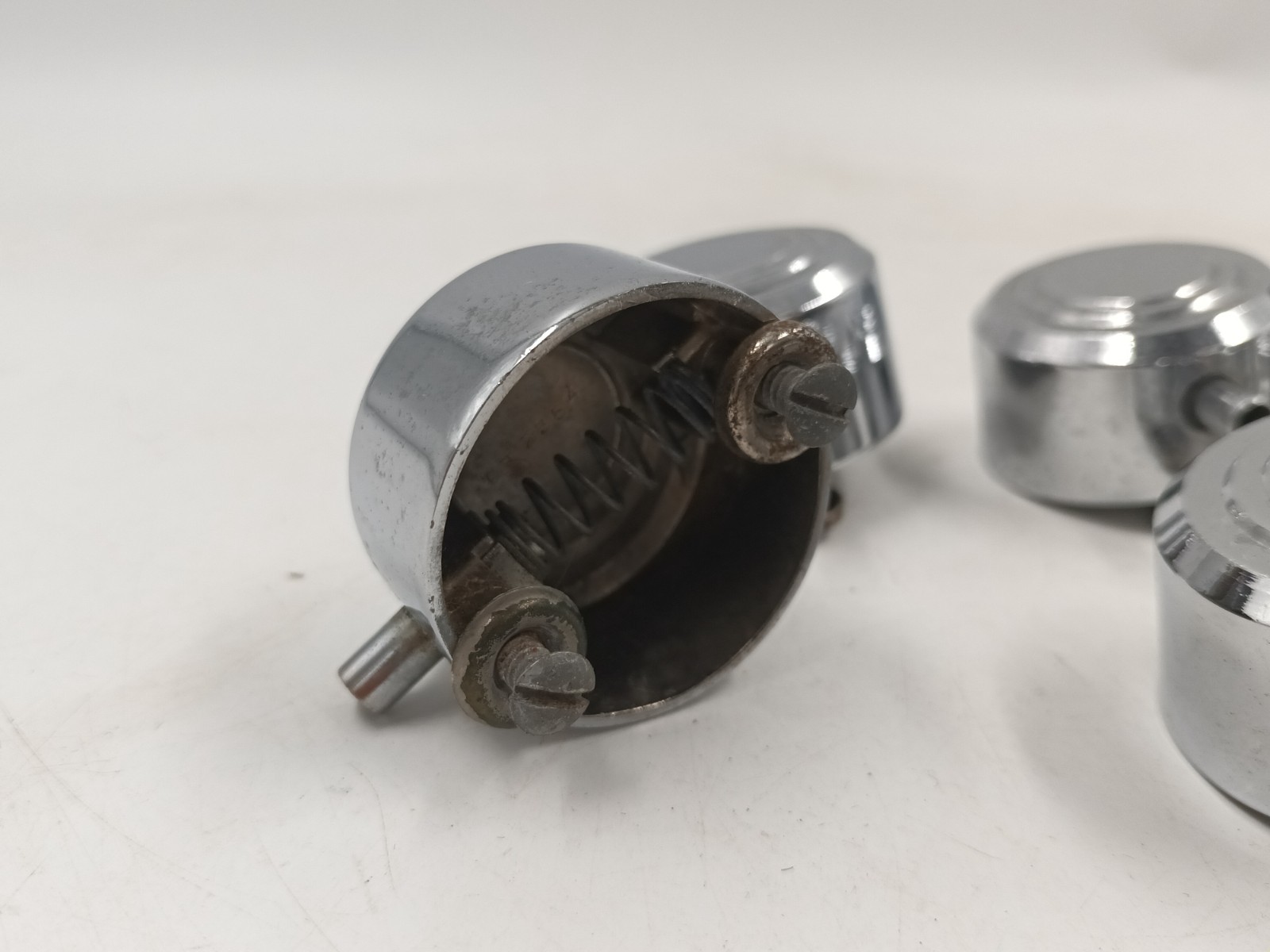 Hayman Vibrasonic Tom Lugs x 8