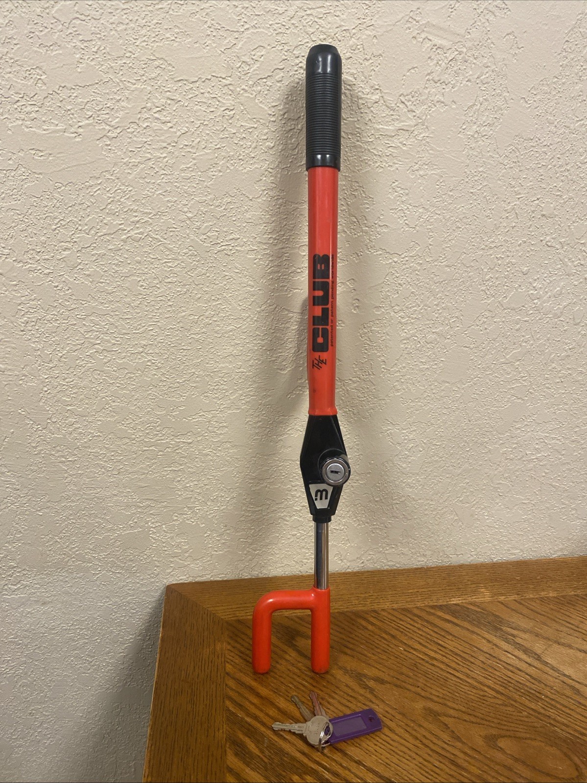The Club Anti Theft Steering Wheel Lock Red With 3 Keys Security Device VTG OG