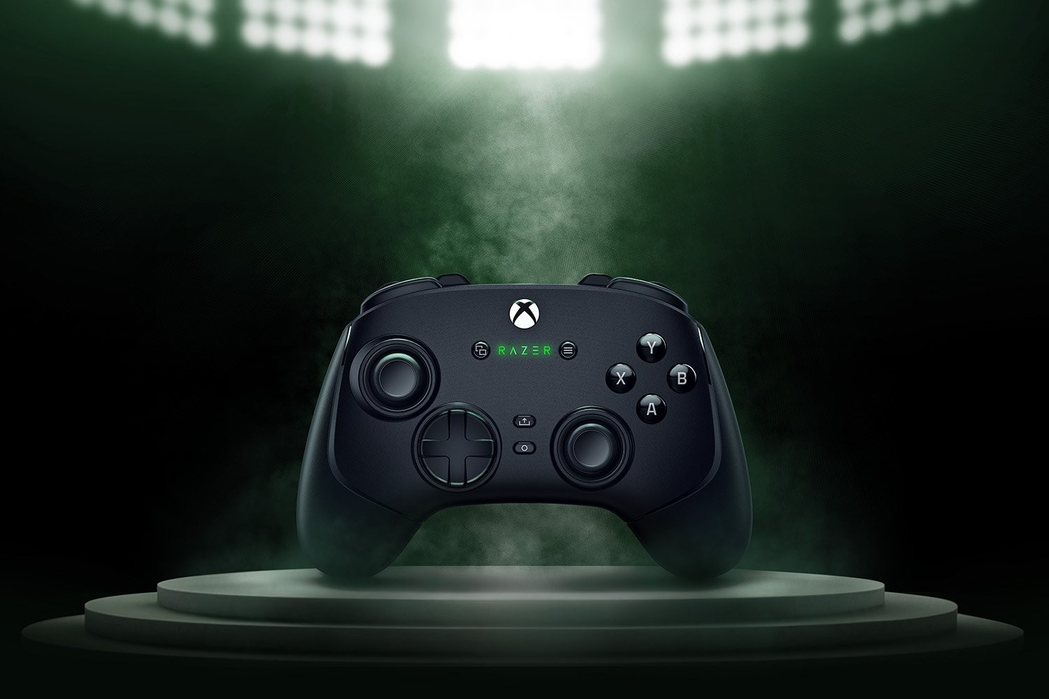 Razer Wolverine V3 Pro Xbox Series X Wireless Gaming Controller (RZ06-05200100)™