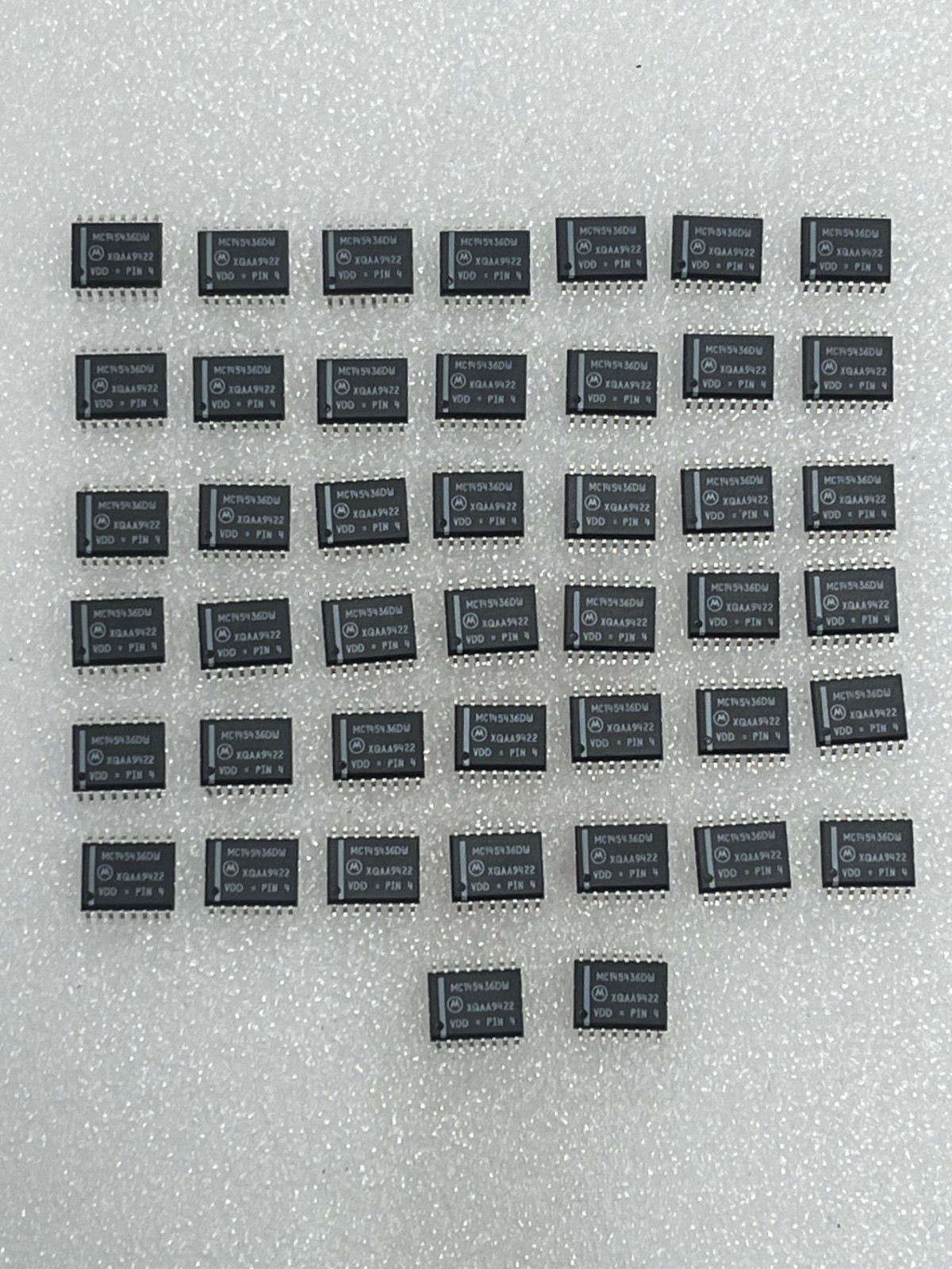 Motorola MC145436DW IC, DTMF Reciever, CMOS, SOP16P, Lot of 42pcs - NEW!