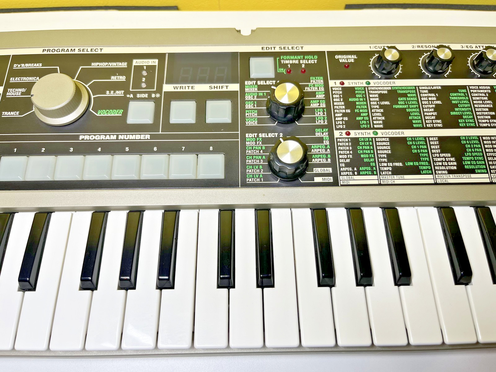 #503 KORG MicroKORG Synthesizer Vocoder w/ PSU & MIC | Beautiful Condition