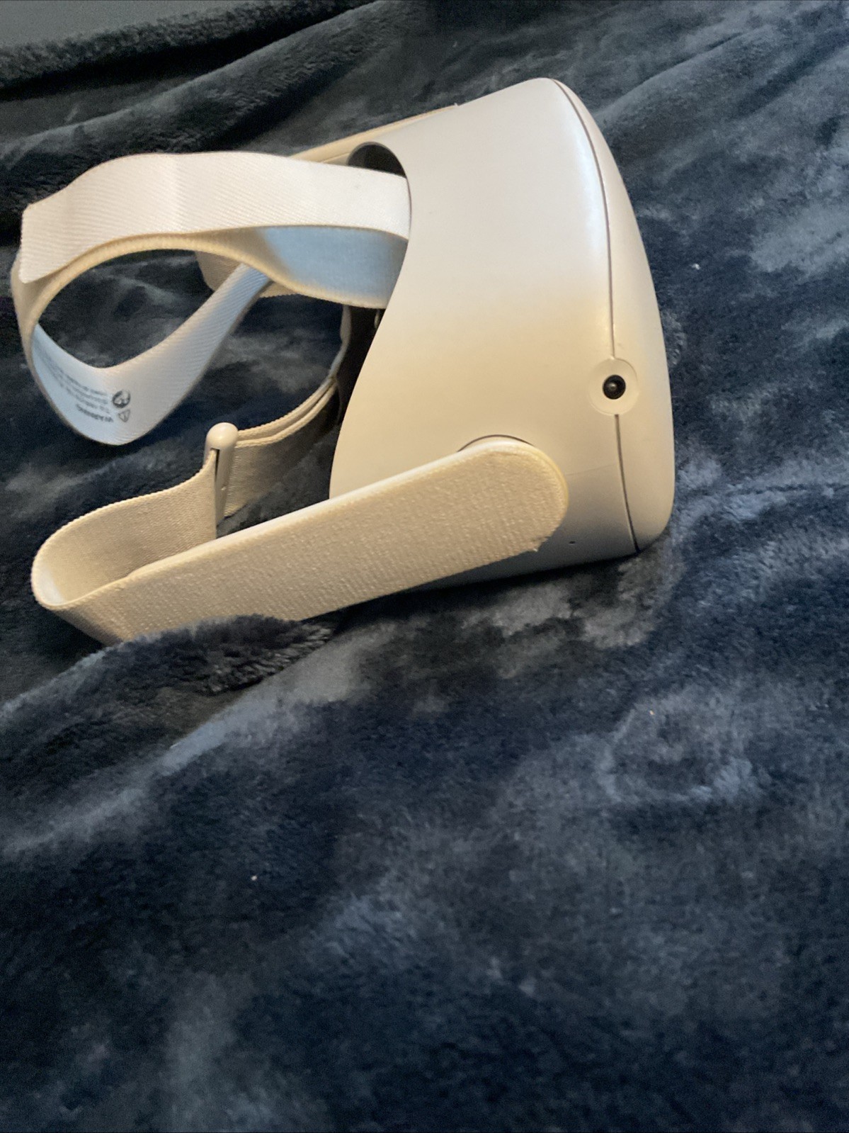 Meta Quest 2 Virtual Reality Headset All-in-One