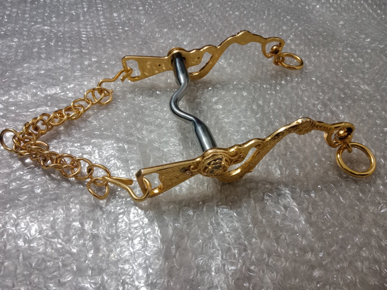 Horse Spanish curb Bit with  low Port Beautiful hand Engraving Free curbs Chain