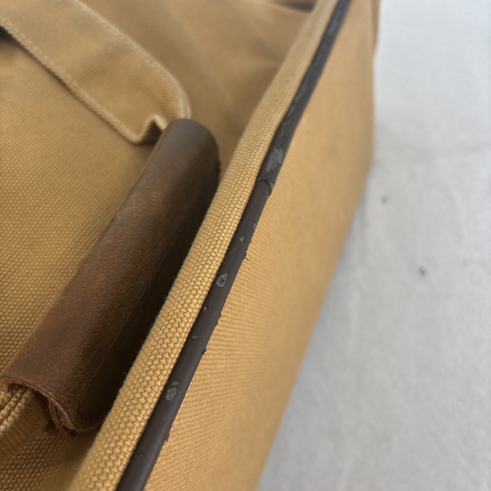 FLIGHT OUTFITTERS Bush Pilot Folio Canvas/Leather Flight Bag w/ Shoulder Strap