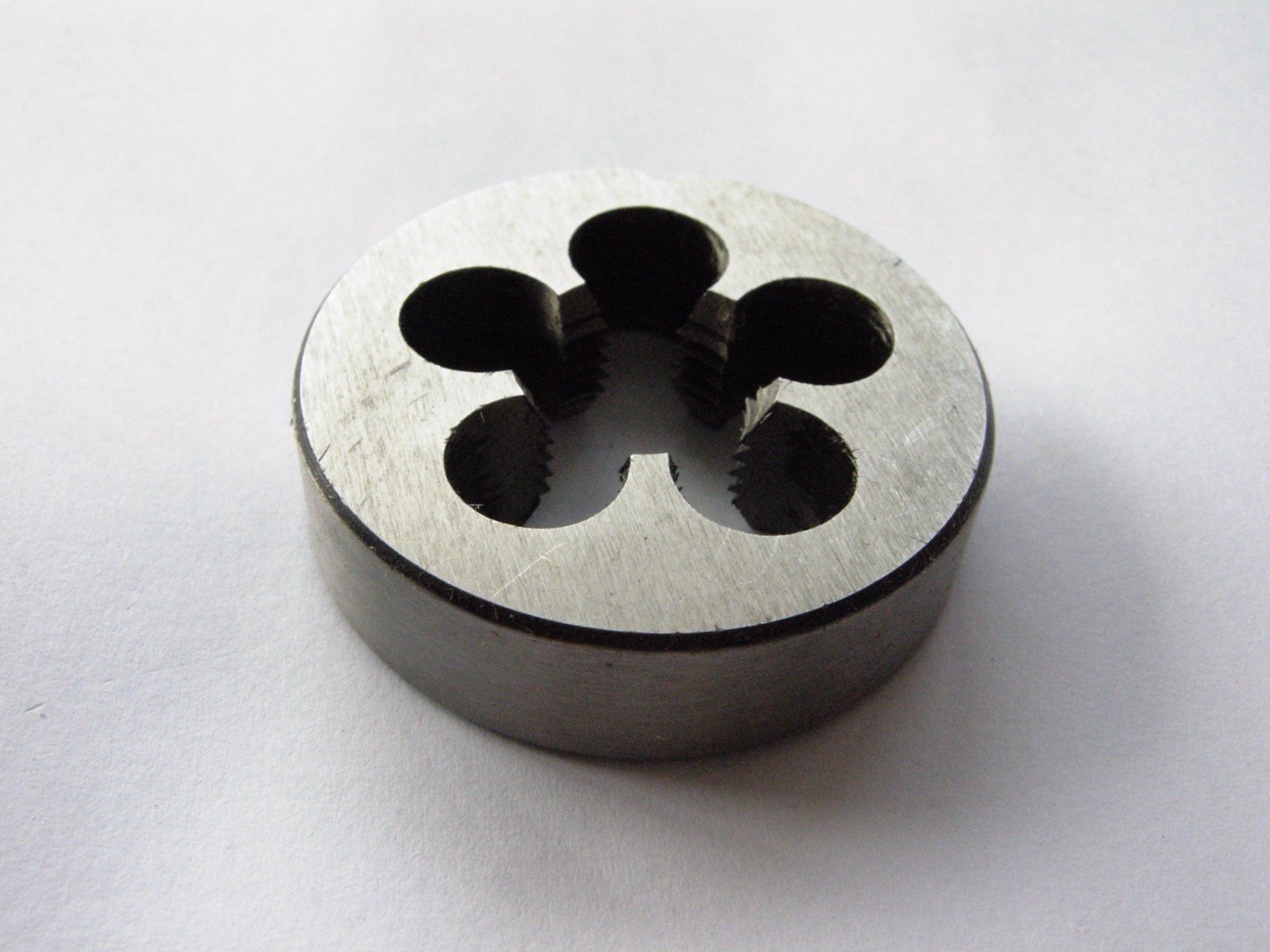 1pc Metric Right Hand Die M34 X 1 1.5 2mm Threading Tools