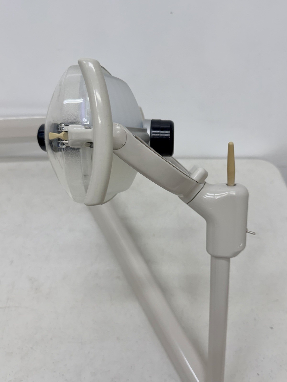 Adec 6300 Ceiling-Mount Dental Patient Exam Light