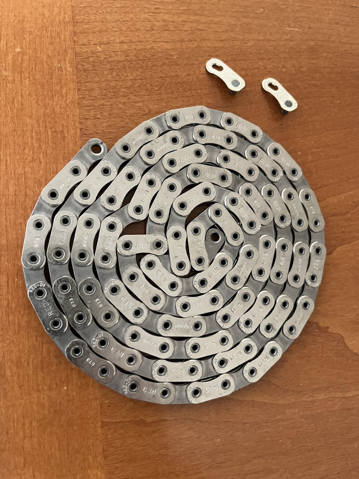 SRAM RED AXS 12-Speed Chain with Powerlock | Flattop | Silver | 114 Links