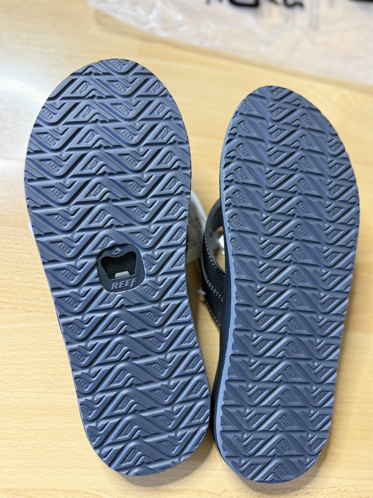 REEF Element TQT Flip Flop Sandals with Bottle Opener Black Men's Size 12
