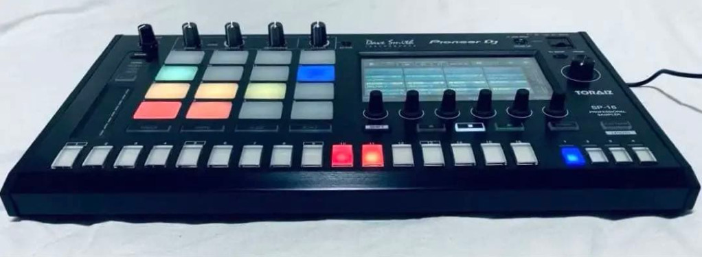 Pioneer TORAIZ SP-16 Pro DJ Sampler MIDI Sequencer Drum Machine SP16 Tested