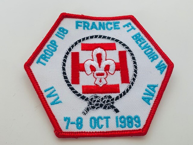 Advertising Patch Logo Emblem Sew vtg patches France Belvoir Troop 118 French