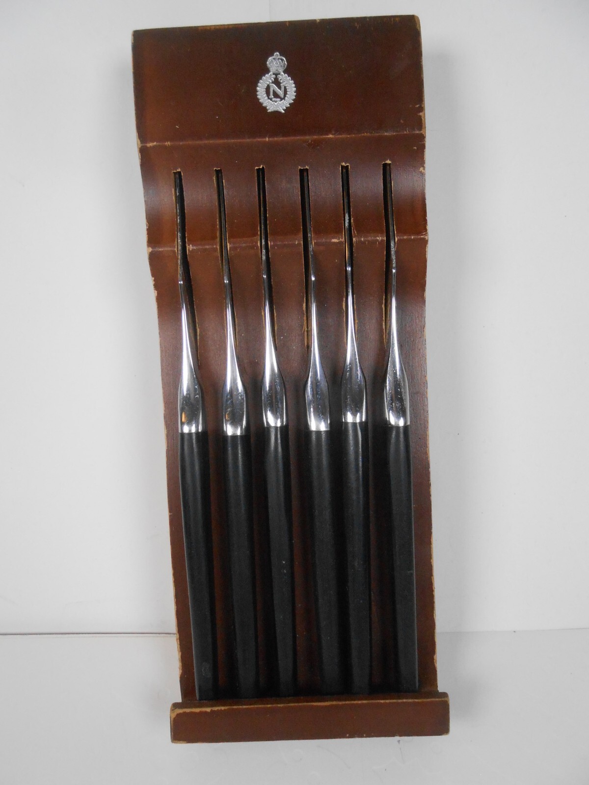Set of 6 Vintage Kronor Japan Stainless Steak Knives With Wood Wall Hanging Box