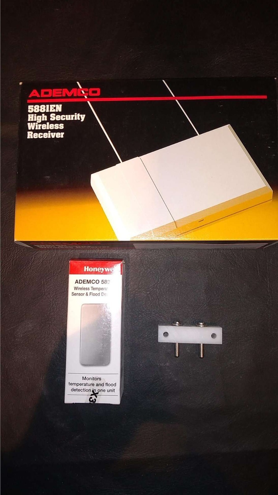 1pcs+1pcs NEW & SEALED ADEMCO HONEYWELL Wireless 5821 5881ENM