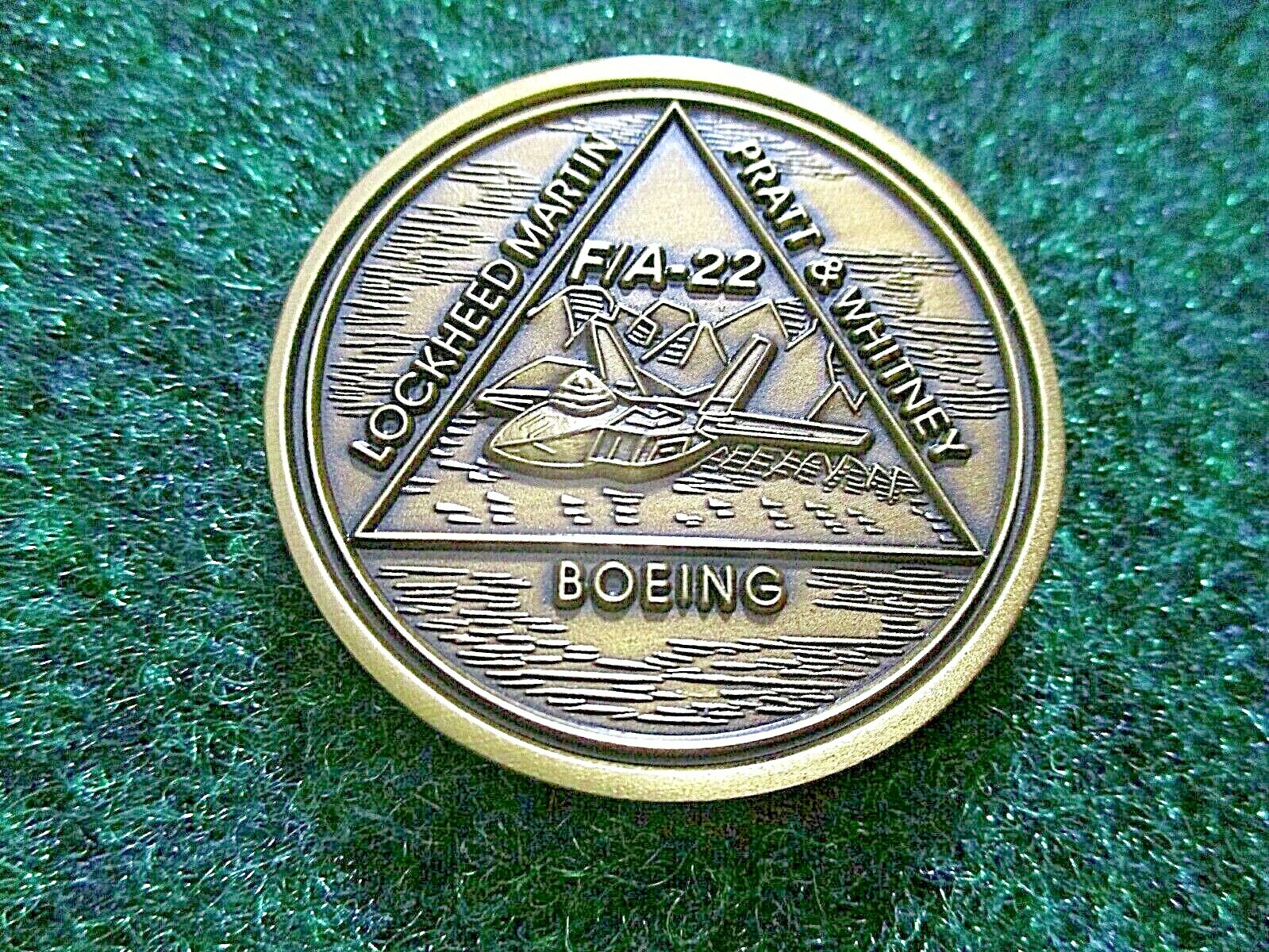 Lockheed Martin F/A -22 Challenge Coin Boeing Pratt-Whitney