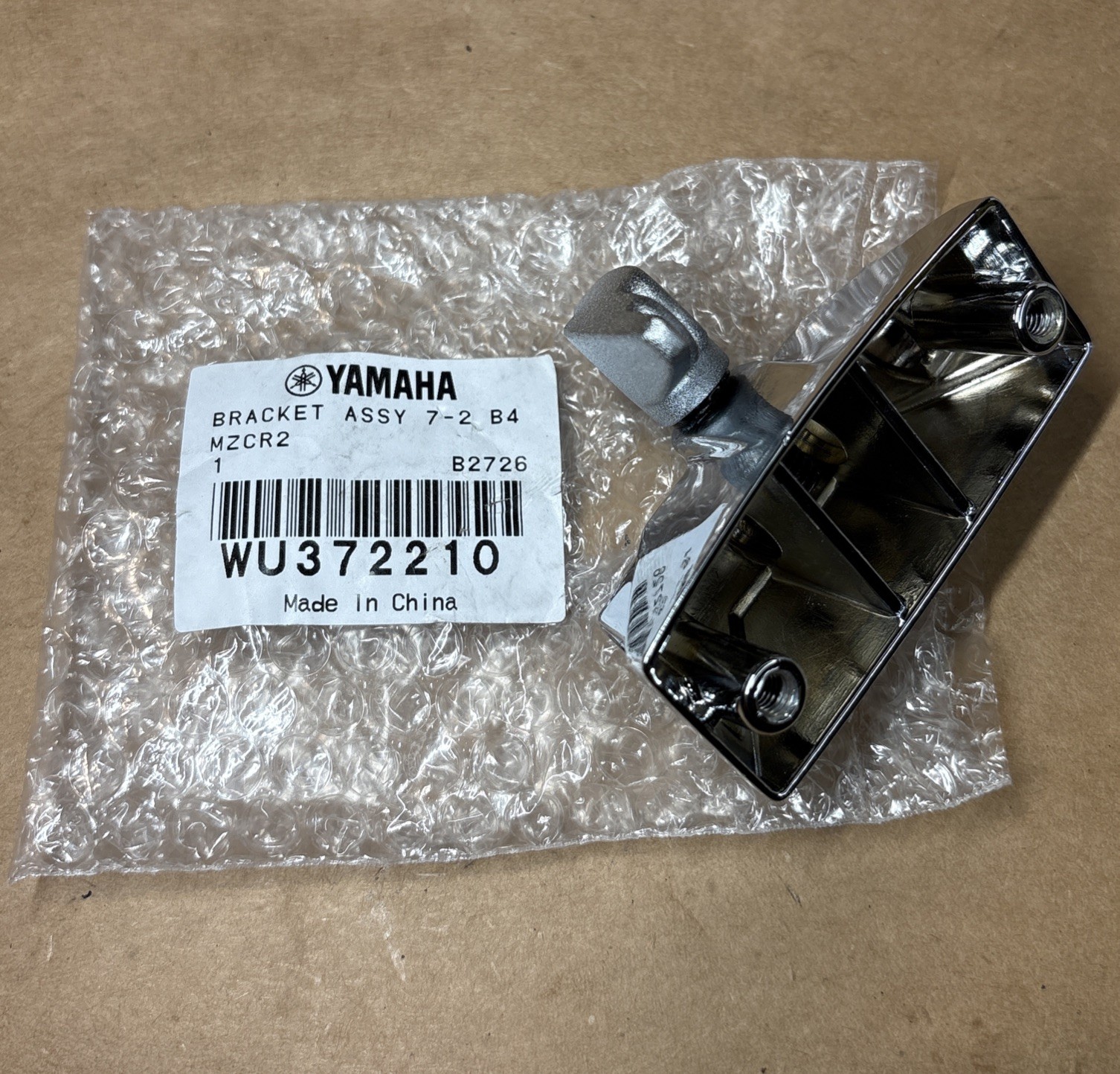 Yamaha WU372210 Bracket O-E for New Stage Custom