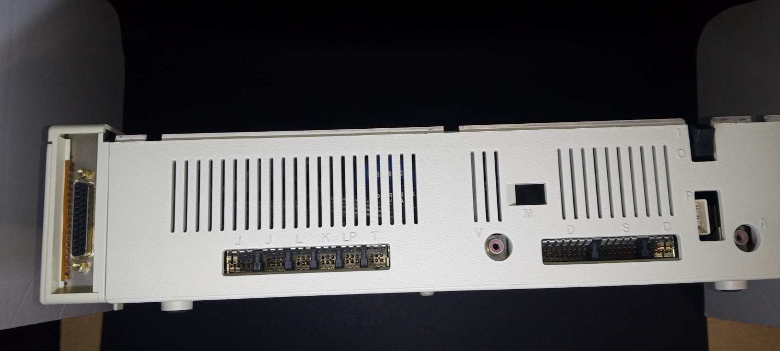1983 IBM PC Jr 4860 Vintage Computer Turns on...LOOK